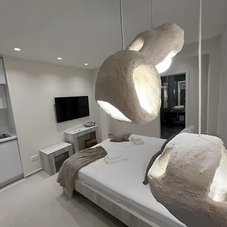 Apartment Sea Shells *